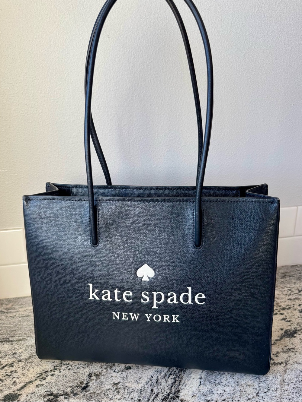 Kate Spade New York Trista Large Shopper Tote. EUC.